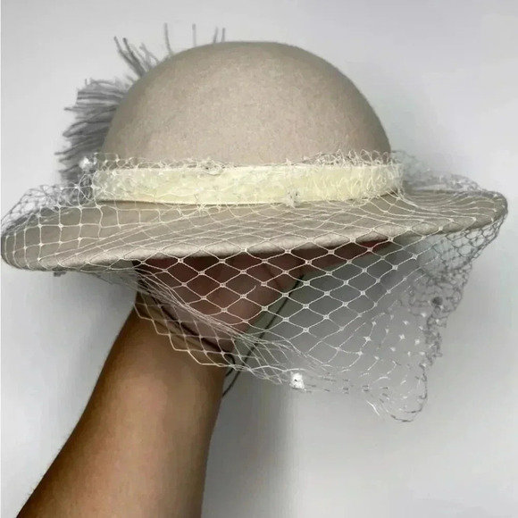 100% wool Michael Haward Elegant Beige and Gray Hats with Veil - Picture 1 of 8